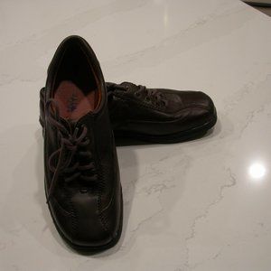 Naturalizer DEMETRI Brown Walking Shoes